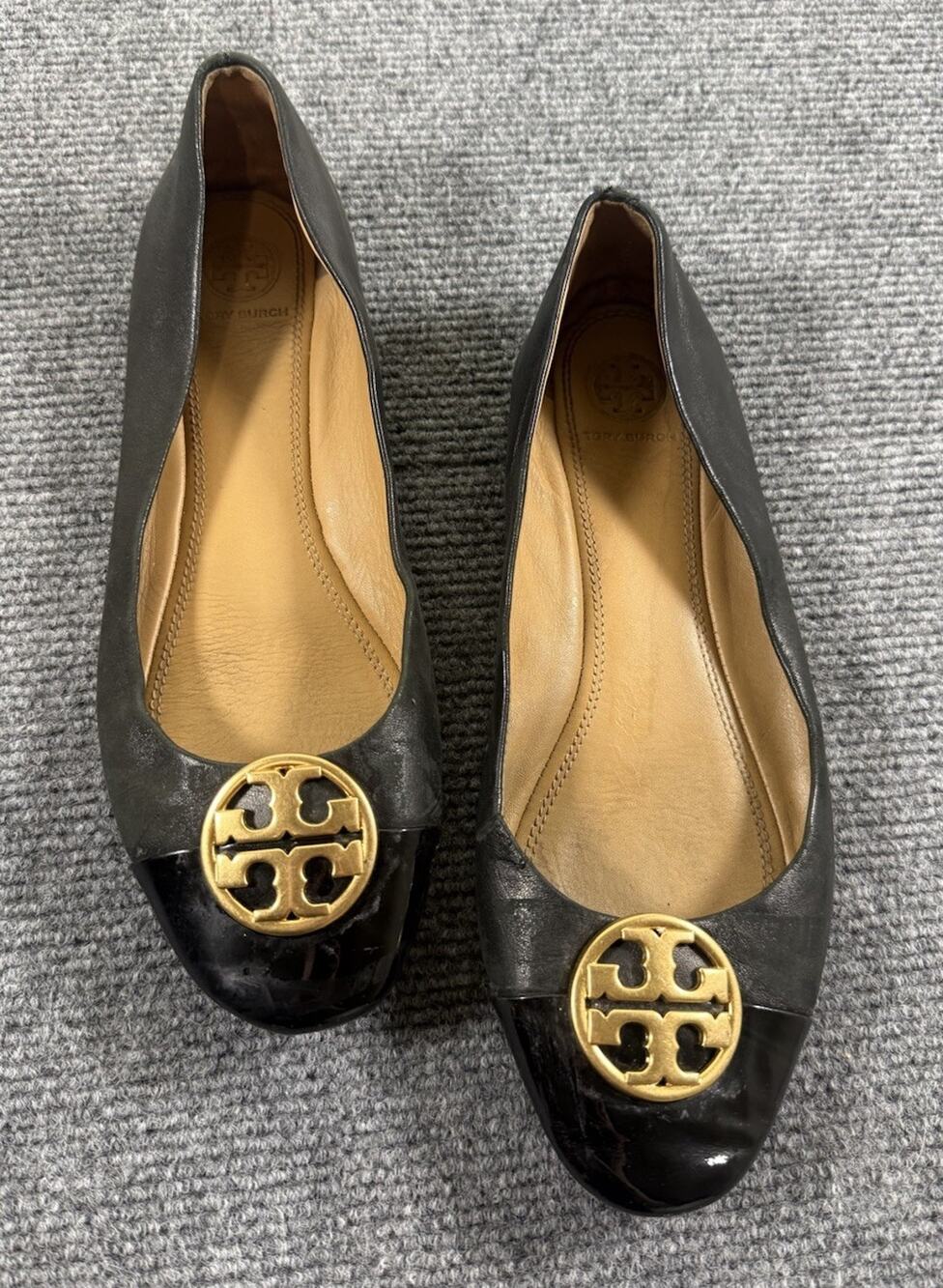 Tory Burch Chelsea Cap Toe Ballet Flats Black Nappa Leather Gold Sz 8.5 FLAWS